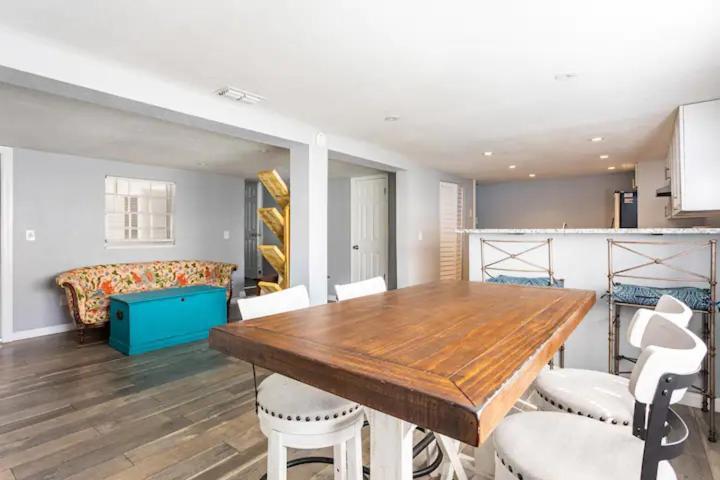 Heights Haven Villa Tampa Bagian luar foto