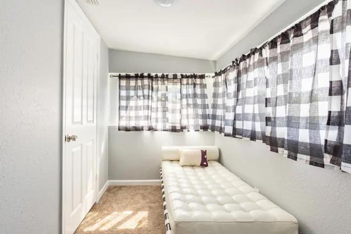 Heights Haven Villa Tampa Bagian luar foto