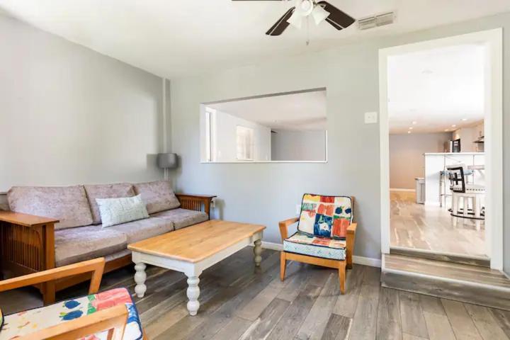 Heights Haven Villa Tampa Bagian luar foto