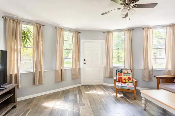 Heights Haven Villa Tampa Bagian luar foto