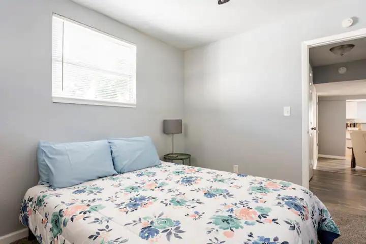 Heights Haven Villa Tampa Bagian luar foto