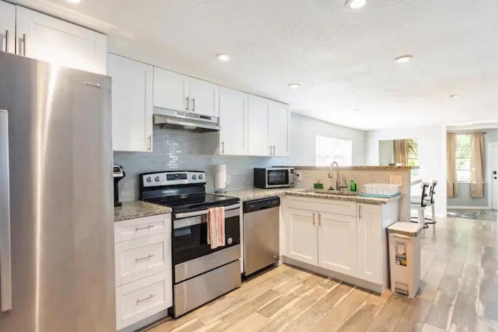 Heights Haven Villa Tampa Bagian luar foto